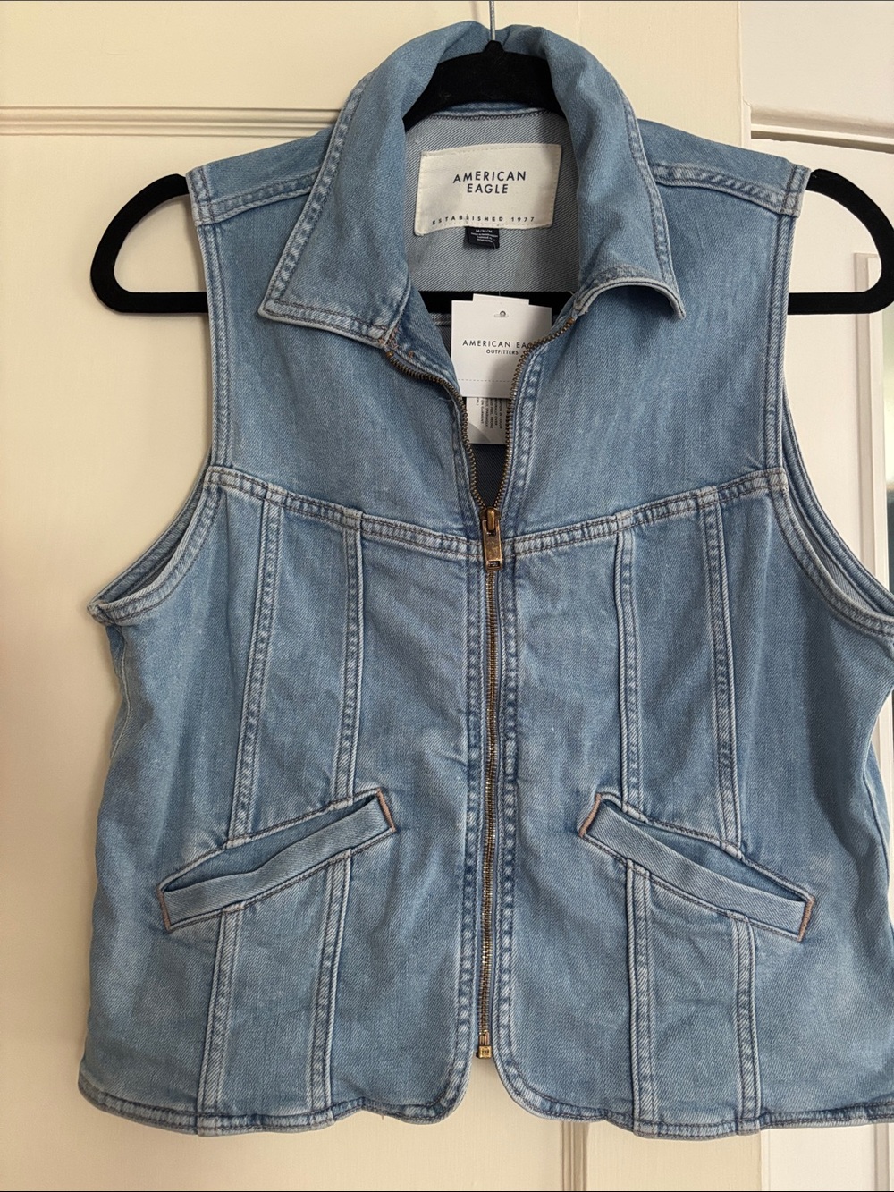 NWT American Eagle Denim Vest, Medium